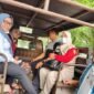 Wanita ODGJ tanpa busana di Jalan Raya Parung viral di medsos dibawa ke RSJ Marjuki Mahdi Kota Bogor. (Dok. Polres Bogor)  