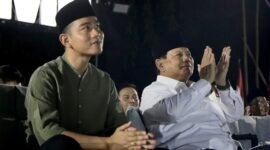 Ketua Umum Partai Gerindra Prabowo Subianto bersama Walikota Solo Gibran Rakabuming Raka. (Facbook.com/@Prabowo Subianto )  