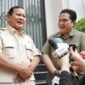 Calon presiden Prabowo Subianto melakukan kunjungan ke kediaman Menteri BUMN Erick Thohir. (Dok. Tim Media Prabowo Subianto)  