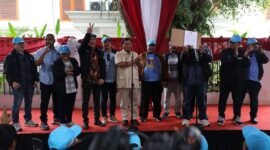 Para nelayan se-Jawa mengunjungi kediaman calon presiden nomor urut 2 Prabowo Subianto di Jalan Kertanegara. (Dok. TKN Prabowo - Gibran)