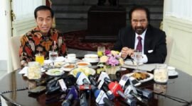 Presiden Joko Widodo (Jokowi) bersama Ketua Umum NasDem Surya Paloh. (Dok. Setkab.go.id)