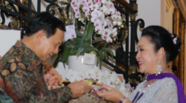 Ketua Umum Partai Gerindra Prabowo Subianto menghadiri acara ulang tahun Siti Hediati Hariyadi. (Instagram.com/@titieksoeharto)