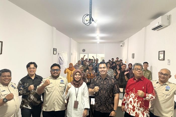 Foto : Pelantikan DPW PROPAMI Jambi Raya Masa Bakti 2024-2027 dan PPL Bagi Pemegang Izin Perseorangan WPPE di Gedung Bursa Efek Indonesia - Jambi (5/7/24). . (Doc.Ist)