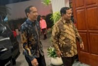 Saat Jokowi berkunjung ke kediaman Presiden RI Prabowo Subianto pada Jumat (6/12/2024) pukul 20:00 WIB. (Dok. Tim Komunikasi Prabowo Subianto)