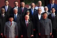 Seskab Teddy ungkap Presiden Prabowo langsung kembali ke Indonesia usai menyelesaikan agenda lawatannya ke China. (Instagram/sekretariat.kabinet)

